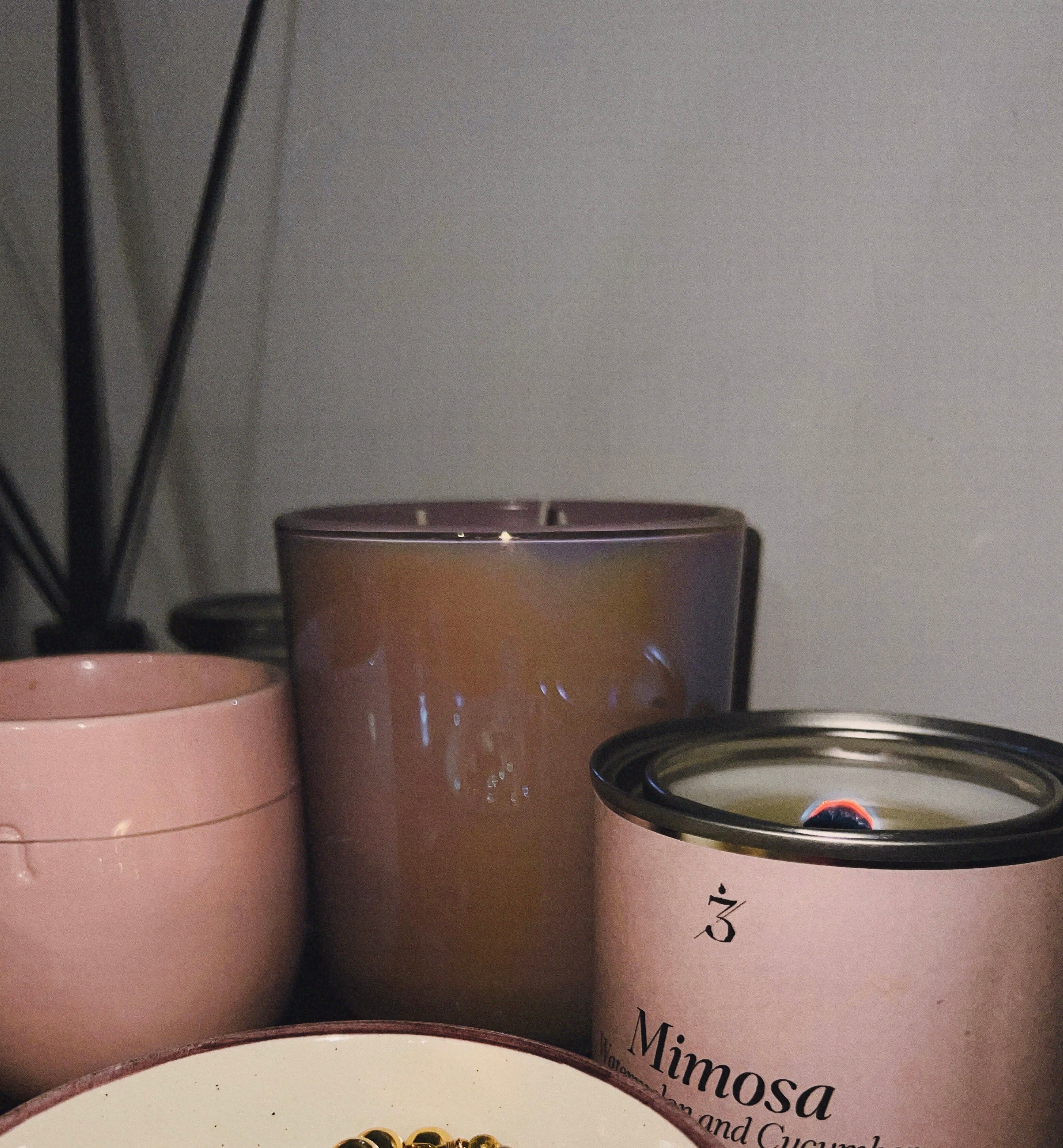 Iluminando el camino: La importancia de las velas y la luz en nuestra vida diaria